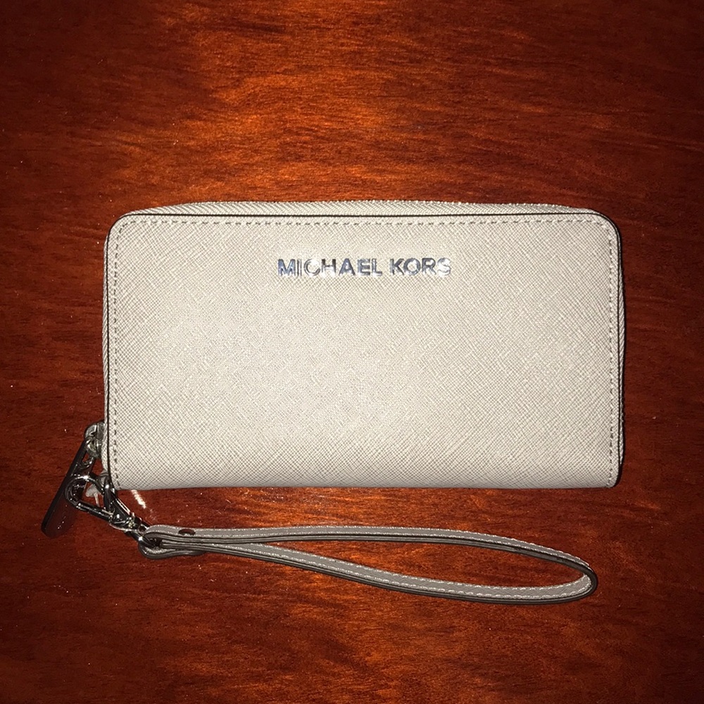 Michael Kors Wallet/Wristlet